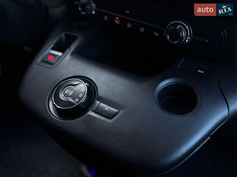 Вантажний фургон Peugeot Partner 2019 в Рівному