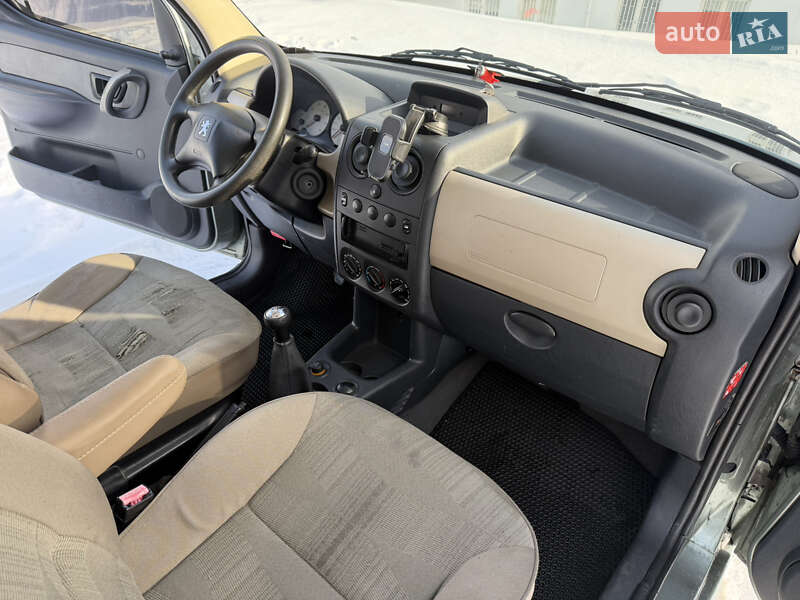 Минивэн Peugeot Partner 2007 в Киеве фото 23 Минивэн Peugeot Partner 2007 в Киеве