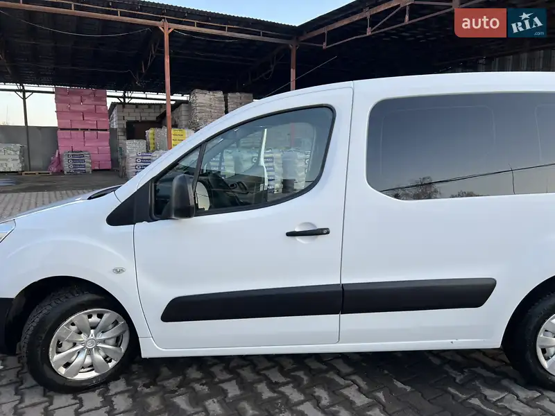 Peugeot Partner 2009 VIN VF37B9HTC9J135240 фото оголошення 4 з 65