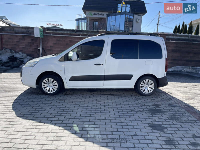 Мінівен Peugeot Partner 2010 в Рівному