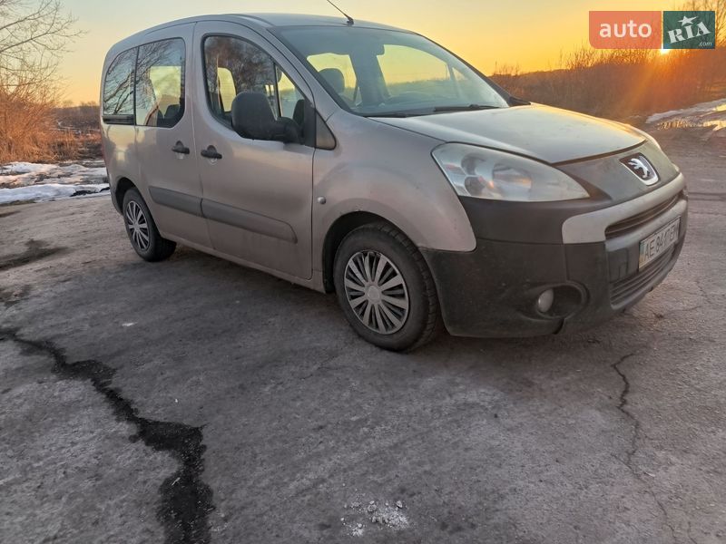 Минивэн Peugeot Partner 2011 в Прилуках