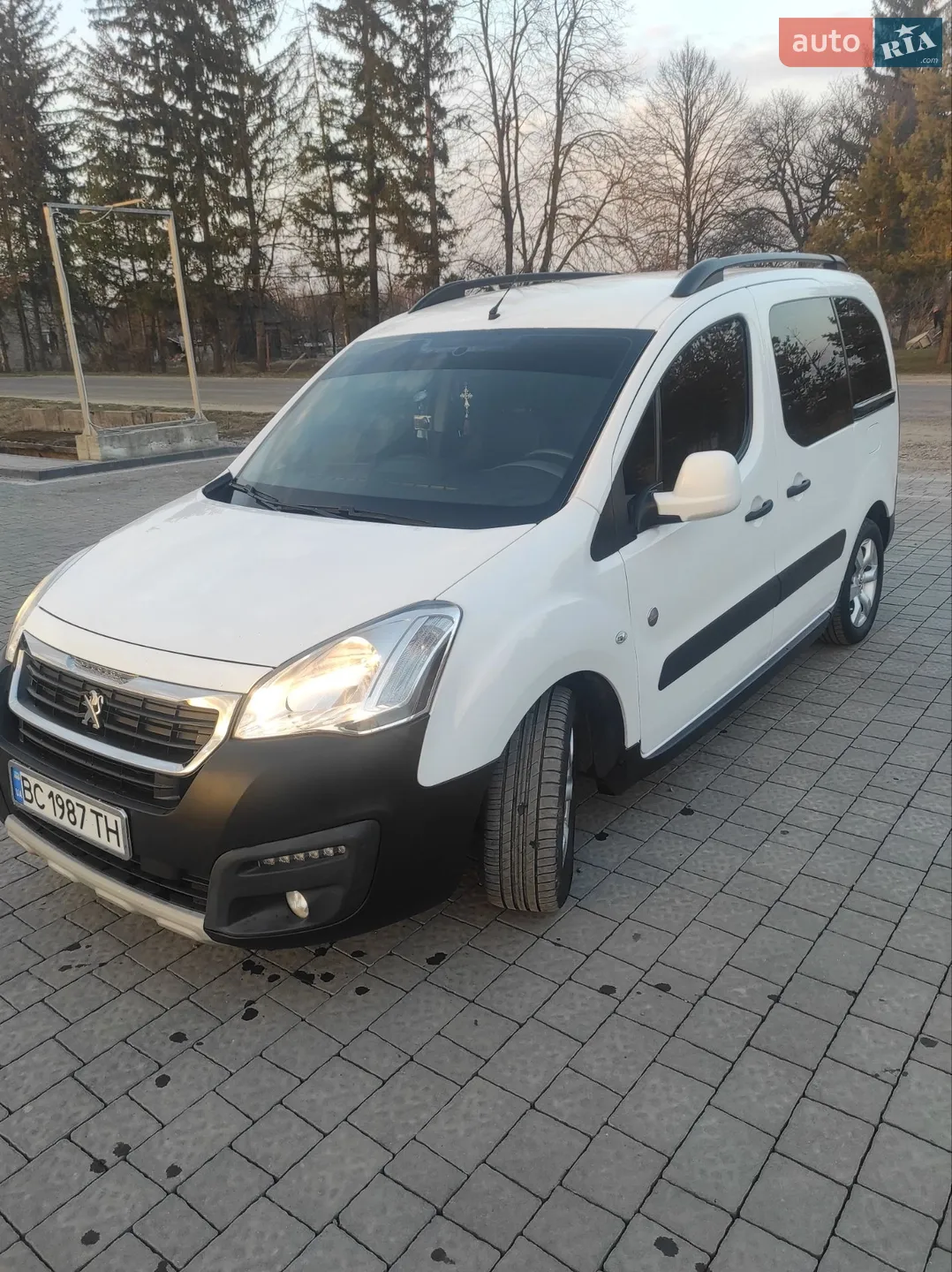 2015 Peugeot Partner - мініатюра 14