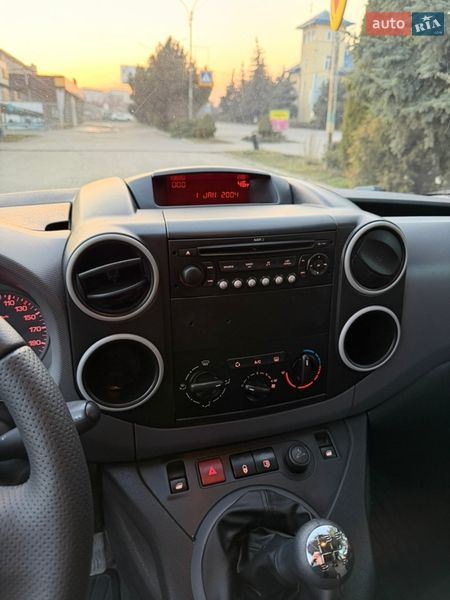 Вантажний фургон Peugeot Partner 2008 в Чернівцях