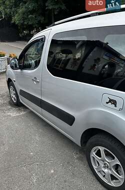 Мінівен Peugeot Partner 2010 в Дубровиці