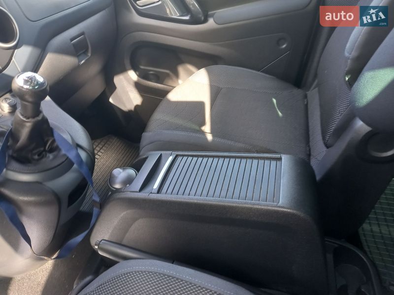 Минивэн Peugeot Partner 2009 в Звенигородке