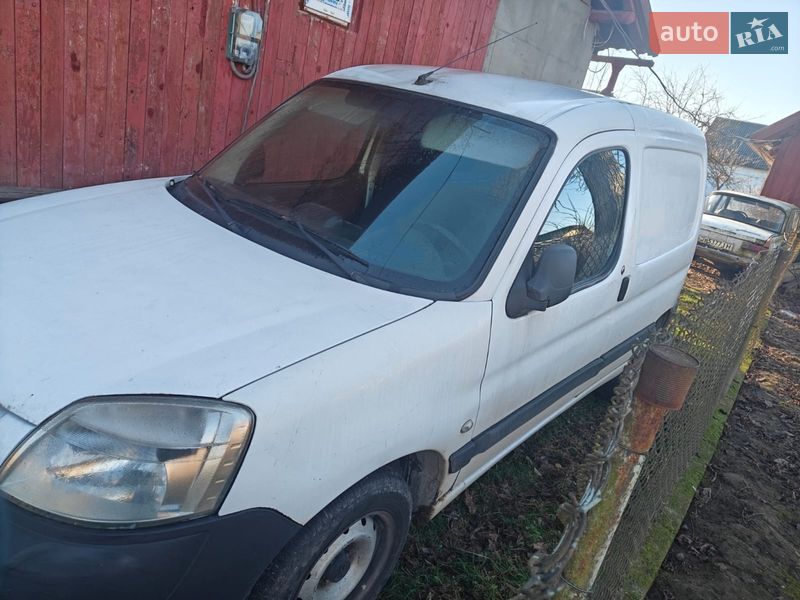 Вантажний фургон Peugeot Partner 2007 в Стрию