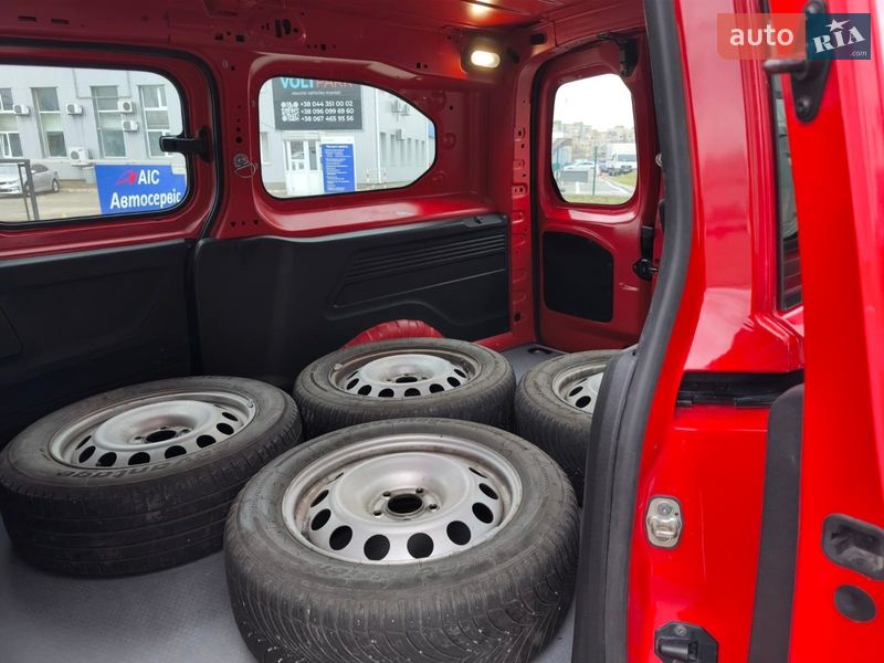 Грузовой фургон Peugeot Partner 2021 в Киеве фото 34 Грузовой фургон Peugeot Partner 2021 в Киеве