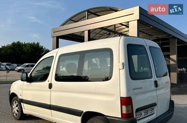 Минивэн Peugeot Partner 2011 в Шумске