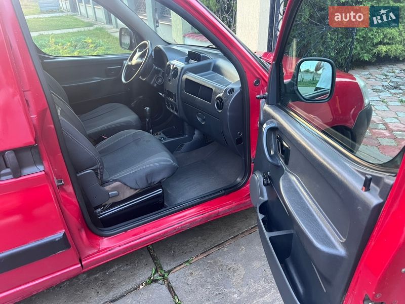 Мінівен Peugeot Partner 2005 в Кам'янець-Подільському