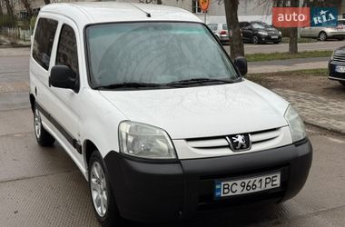 Грузовой фургон Peugeot Partner 2004 в Львове