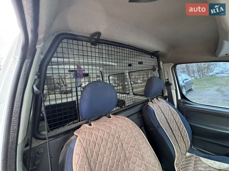 Грузовой фургон Peugeot Partner 2004 в Львове фото 9 Грузовой фургон Peugeot Partner 2004 в Львове