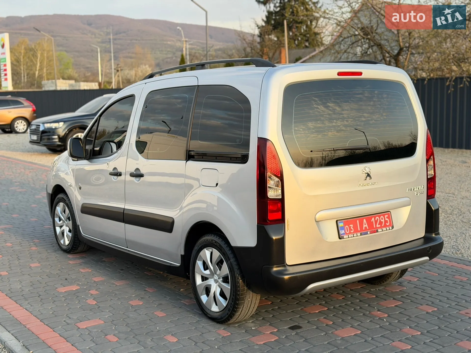 2015 Peugeot Partner - мініатюра 9