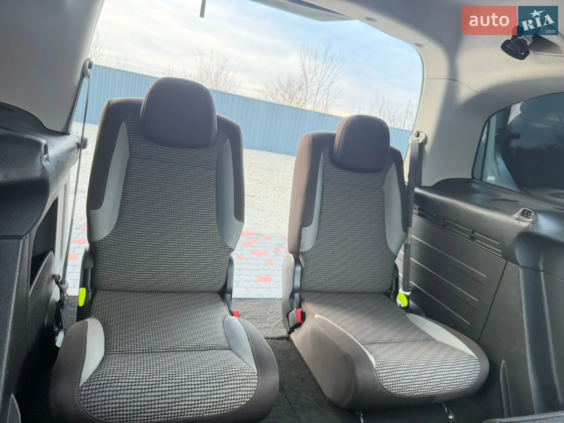 2015 Peugeot Partner - мініатюра 28