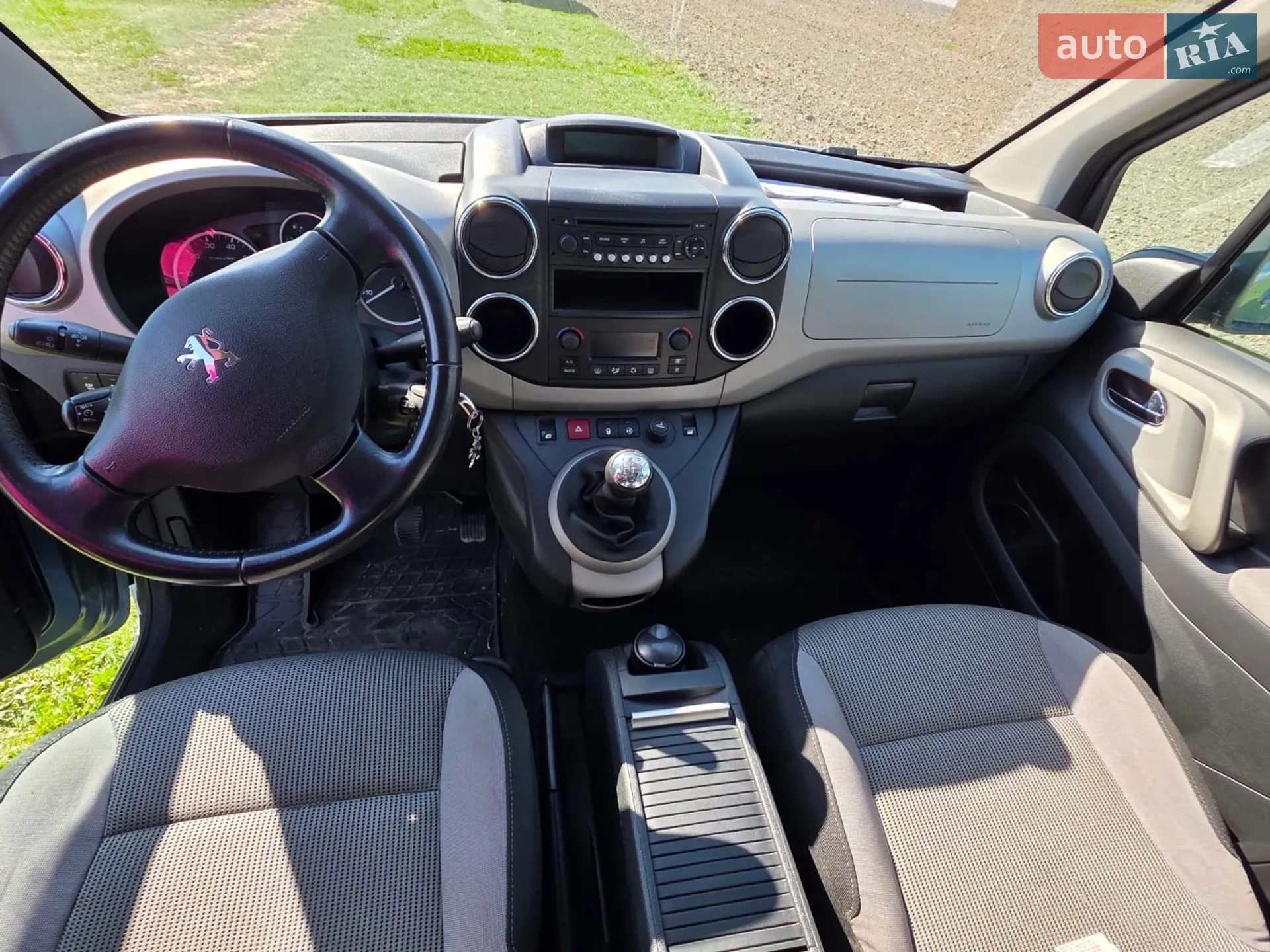 2011 Peugeot Partner - мініатюра 6