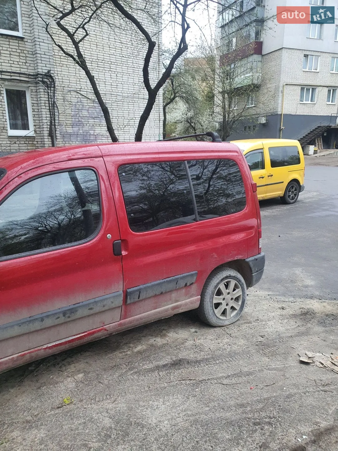 2010 Peugeot Partner - мініатюра 2