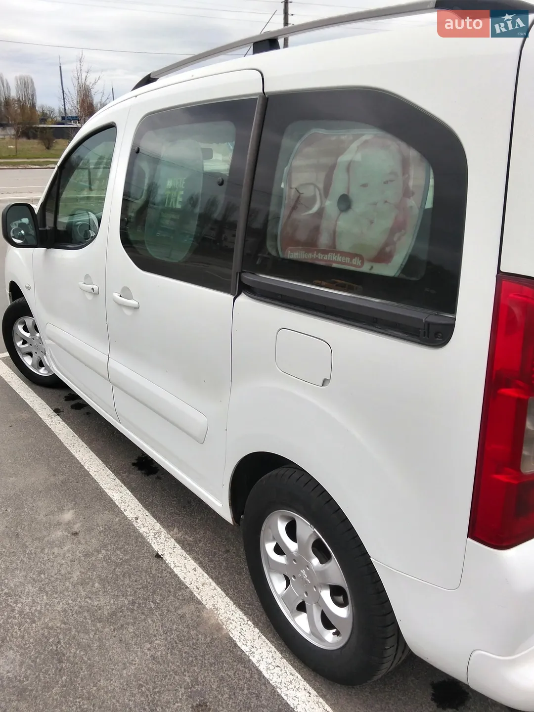 2011 Peugeot Partner - мініатюра 3