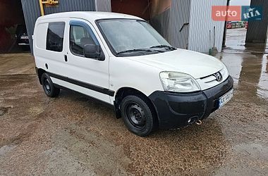 Грузовой фургон Peugeot Partner 2006 в Сумах