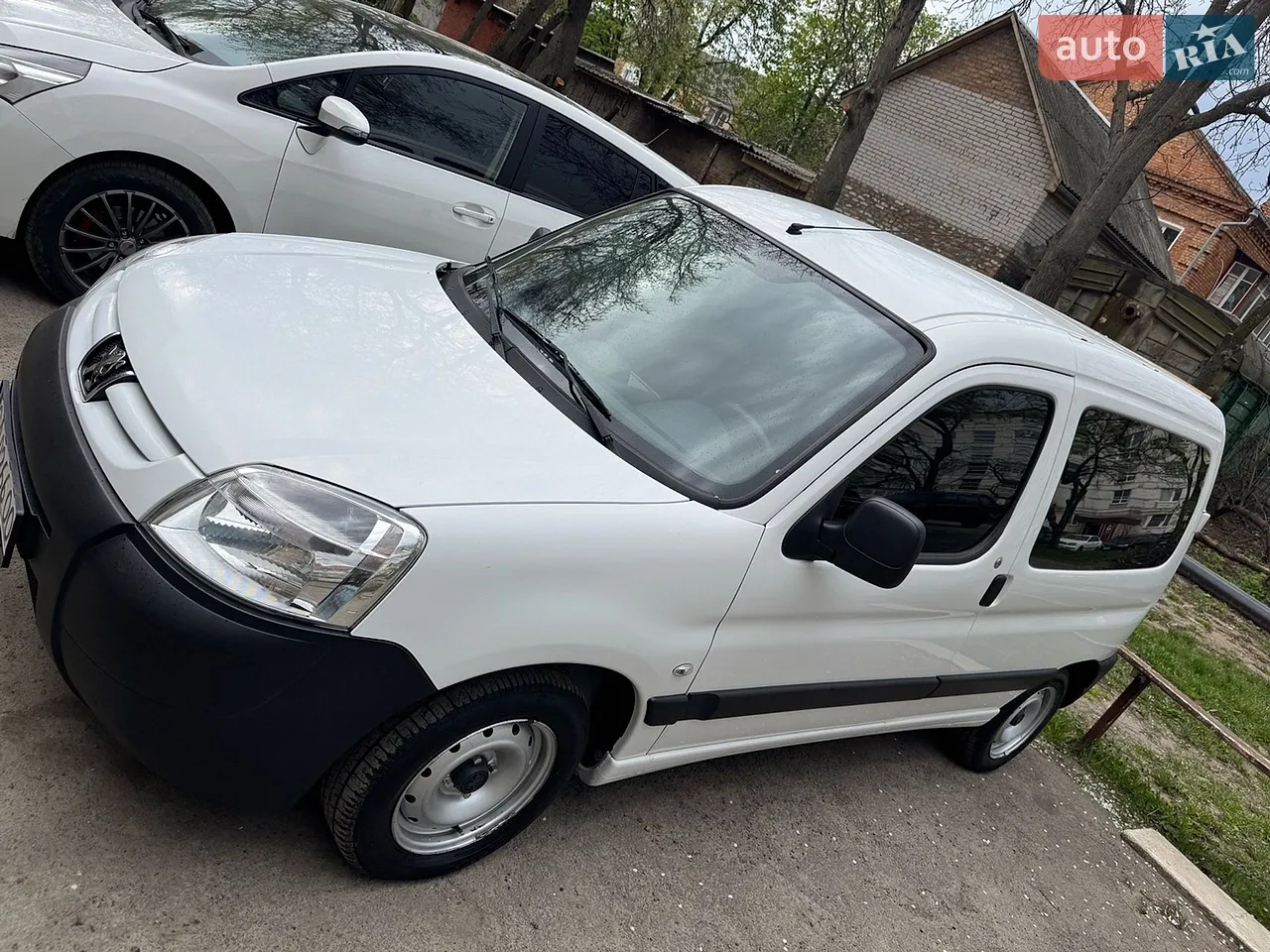 2012 Peugeot Partner - мініатюра 20