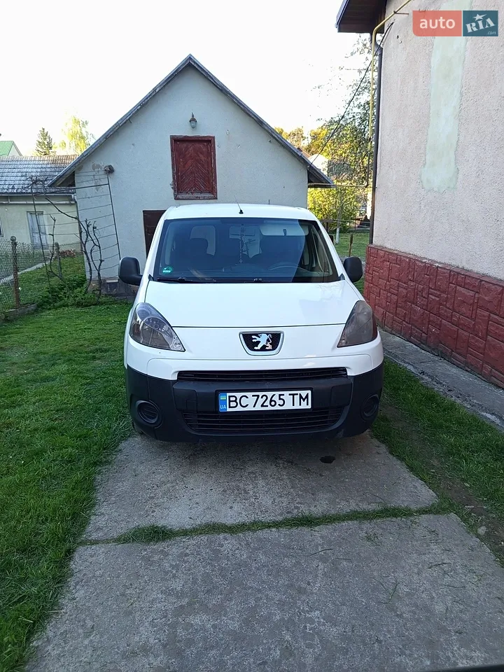 2010 Peugeot Partner - мініатюра 11