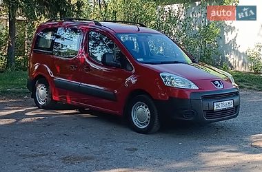 Мінівен Peugeot Partner 2008 в Сарнах