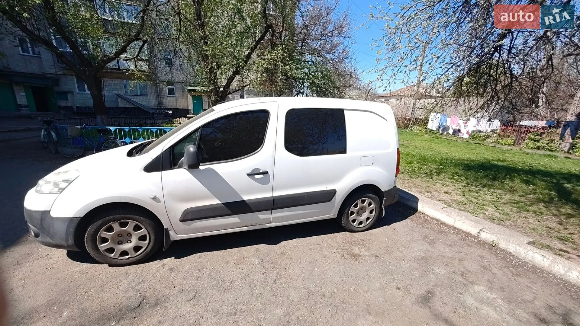 2010 Peugeot Partner - мініатюра 3