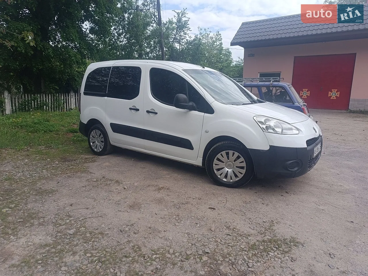 2014 Peugeot Partner - мініатюра 21