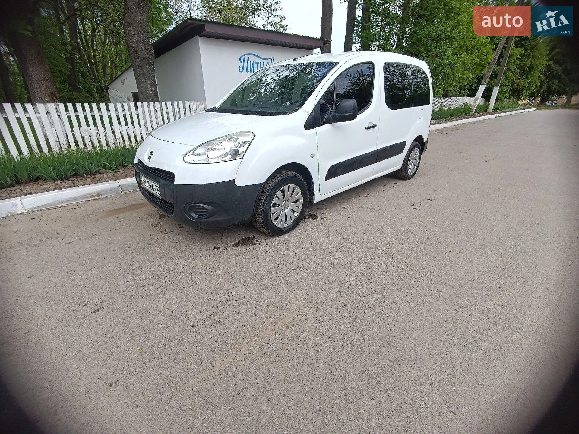 2013 Peugeot Partner - мініатюра 8