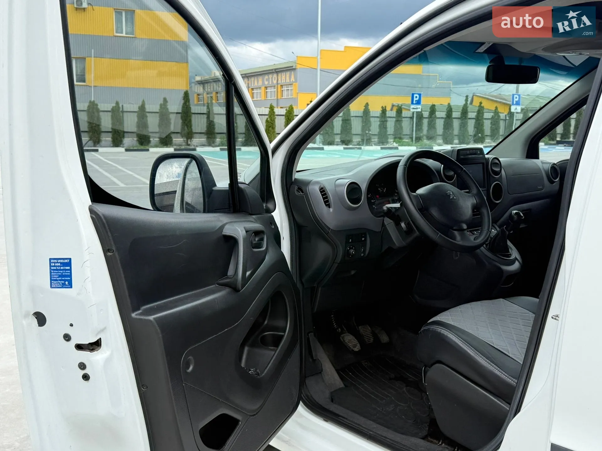 2016 Peugeot Partner - мініатюра 18