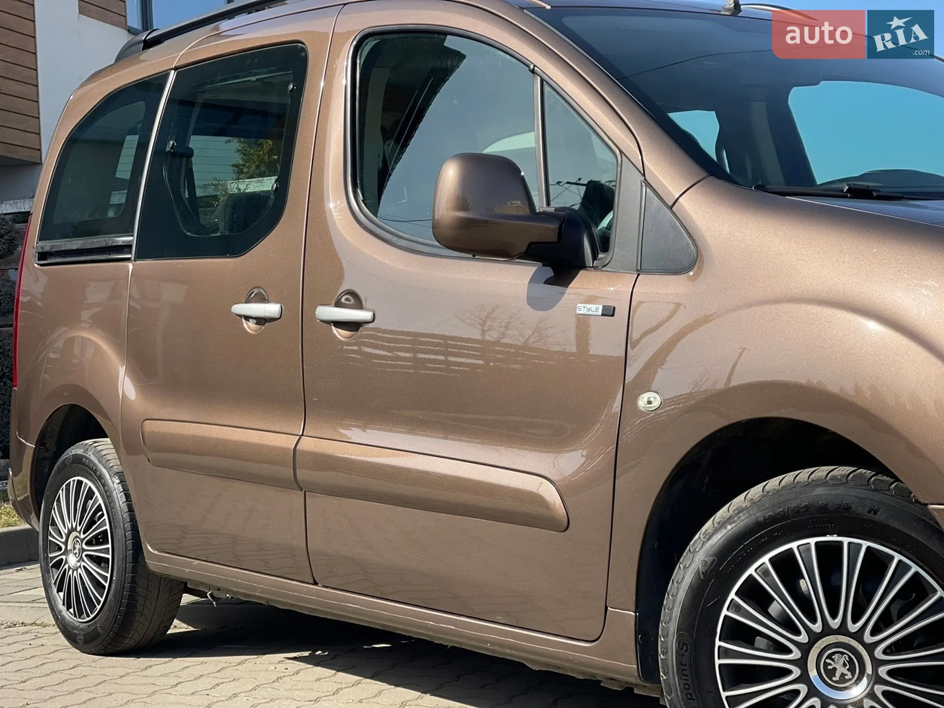 2015 Peugeot Partner - мініатюра 24