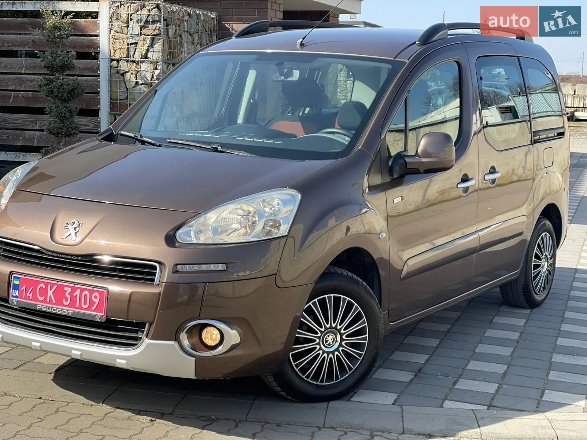 2015 Peugeot Partner - мініатюра 40
