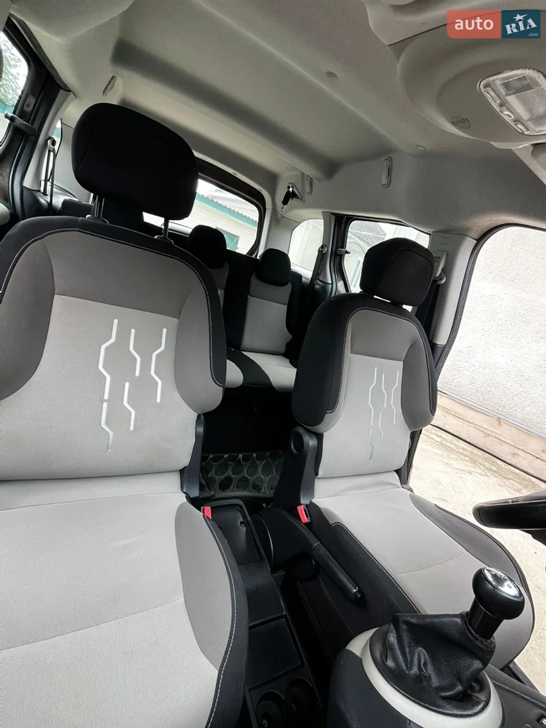 2014 Peugeot Partner - мініатюра 20