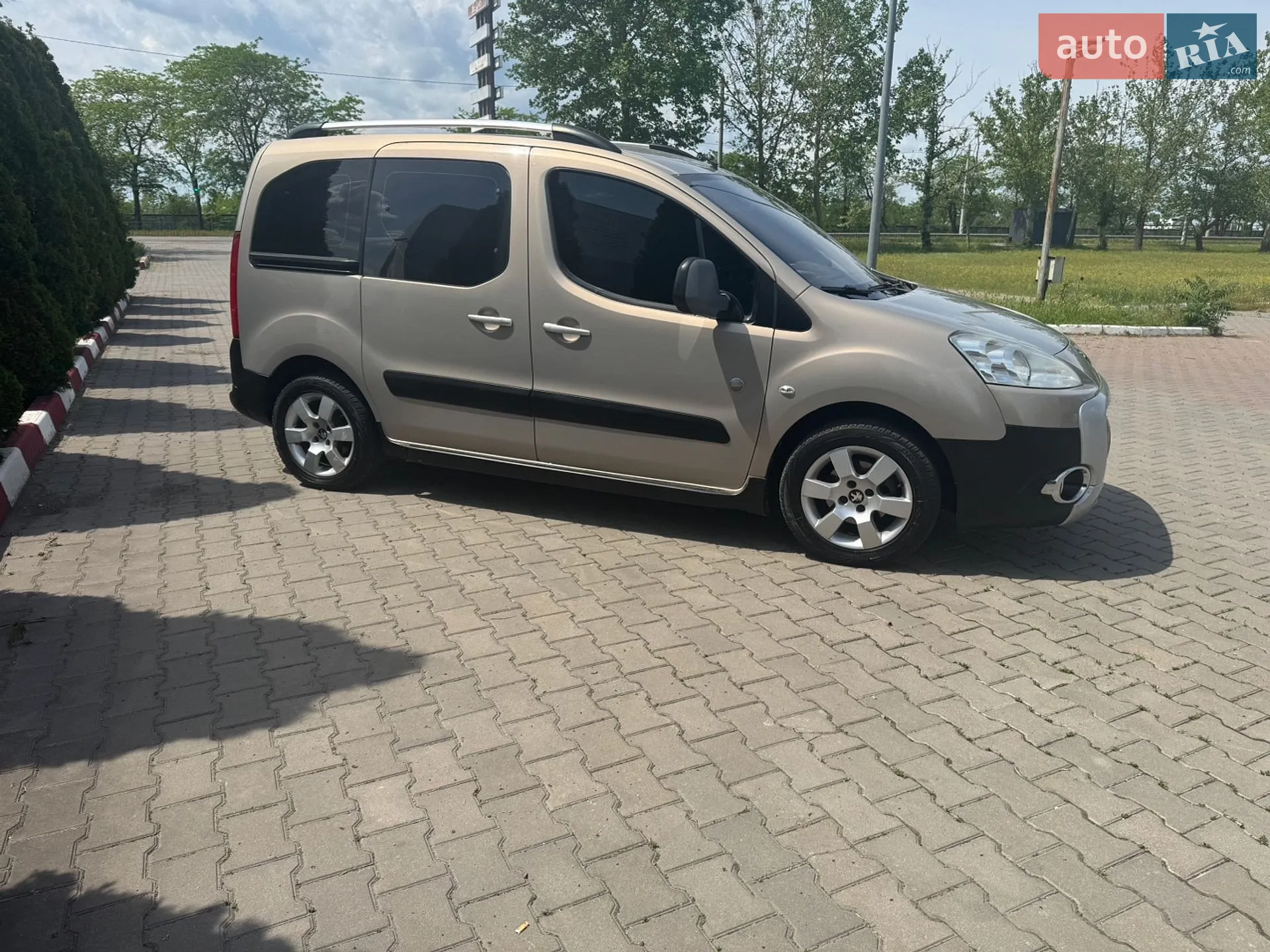 2011 Peugeot Partner - мініатюра 4
