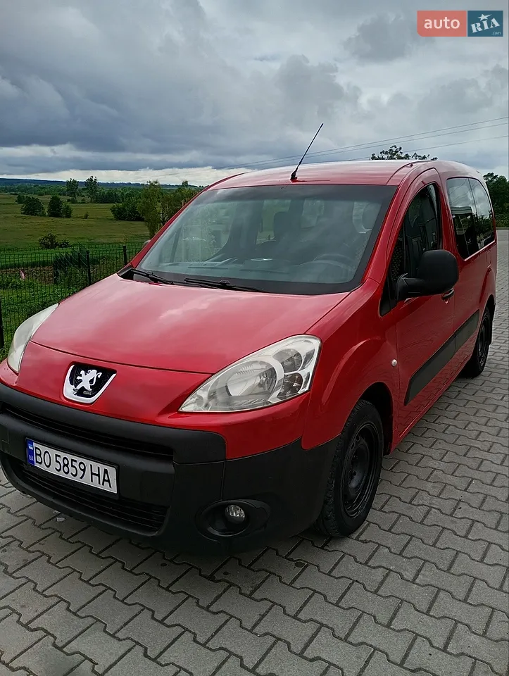 2010 Peugeot Partner - мініатюра 25