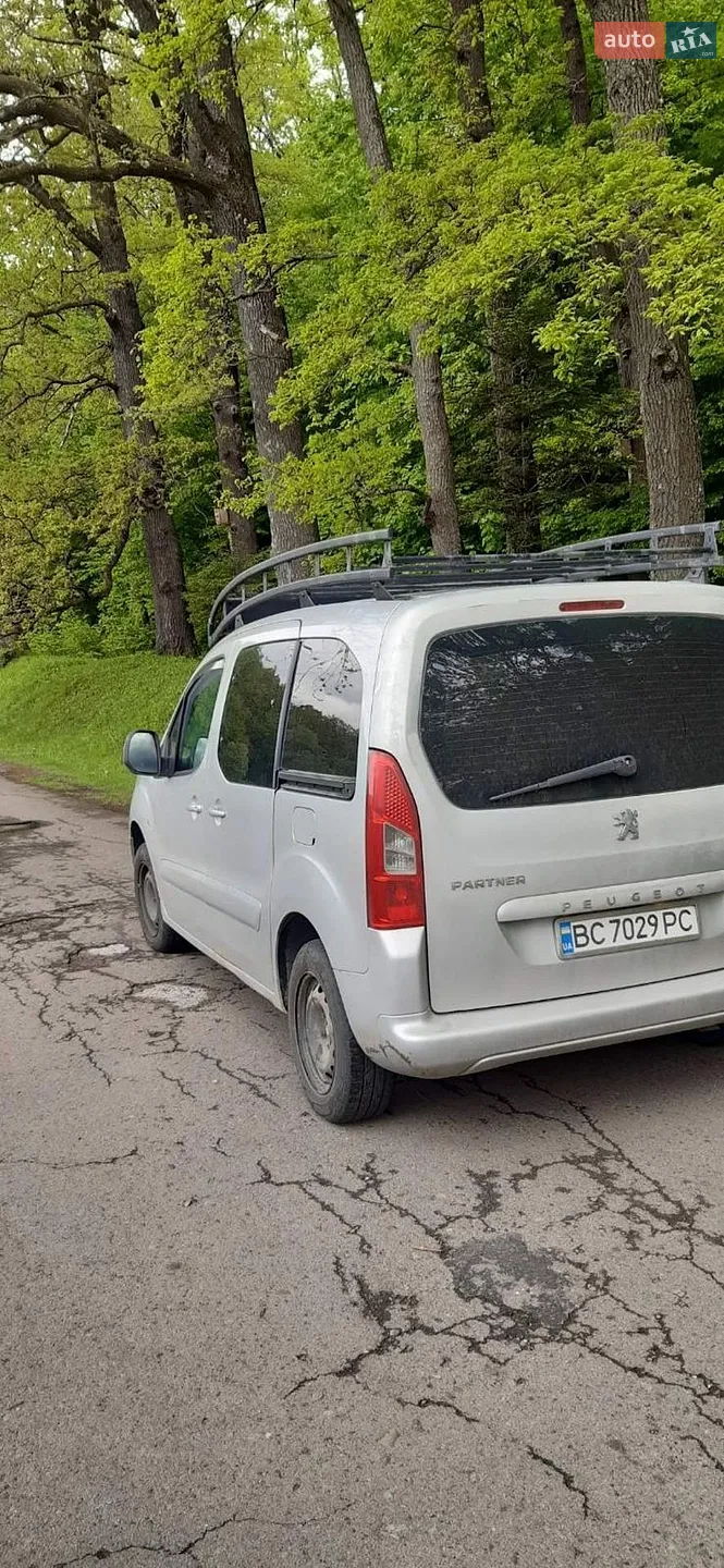 2010 Peugeot Partner - мініатюра 2