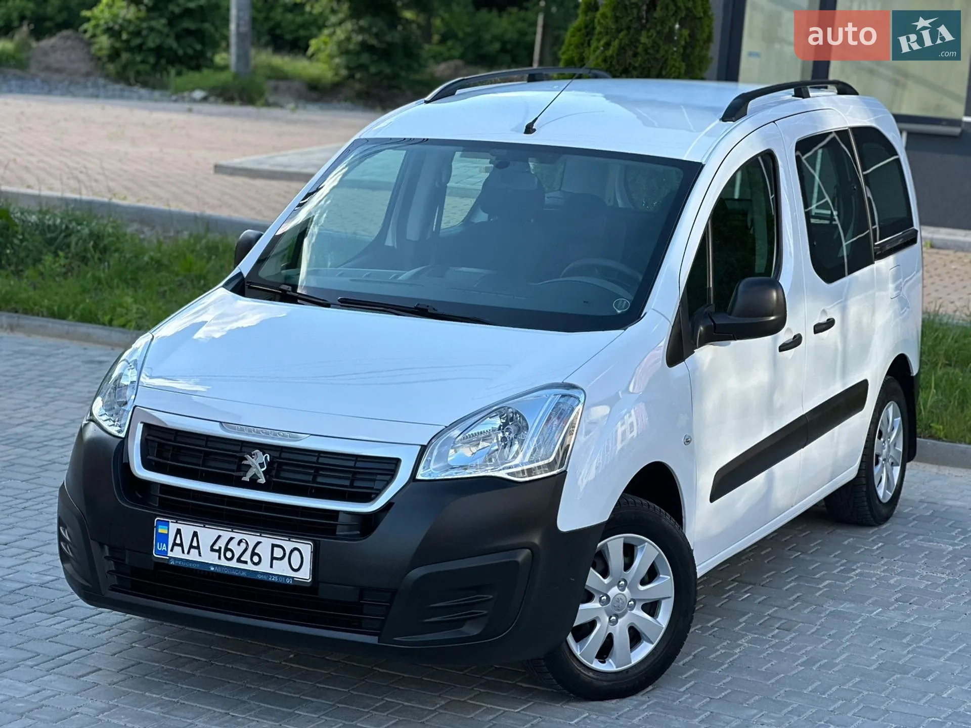 2017 Peugeot Partner - мініатюра 91