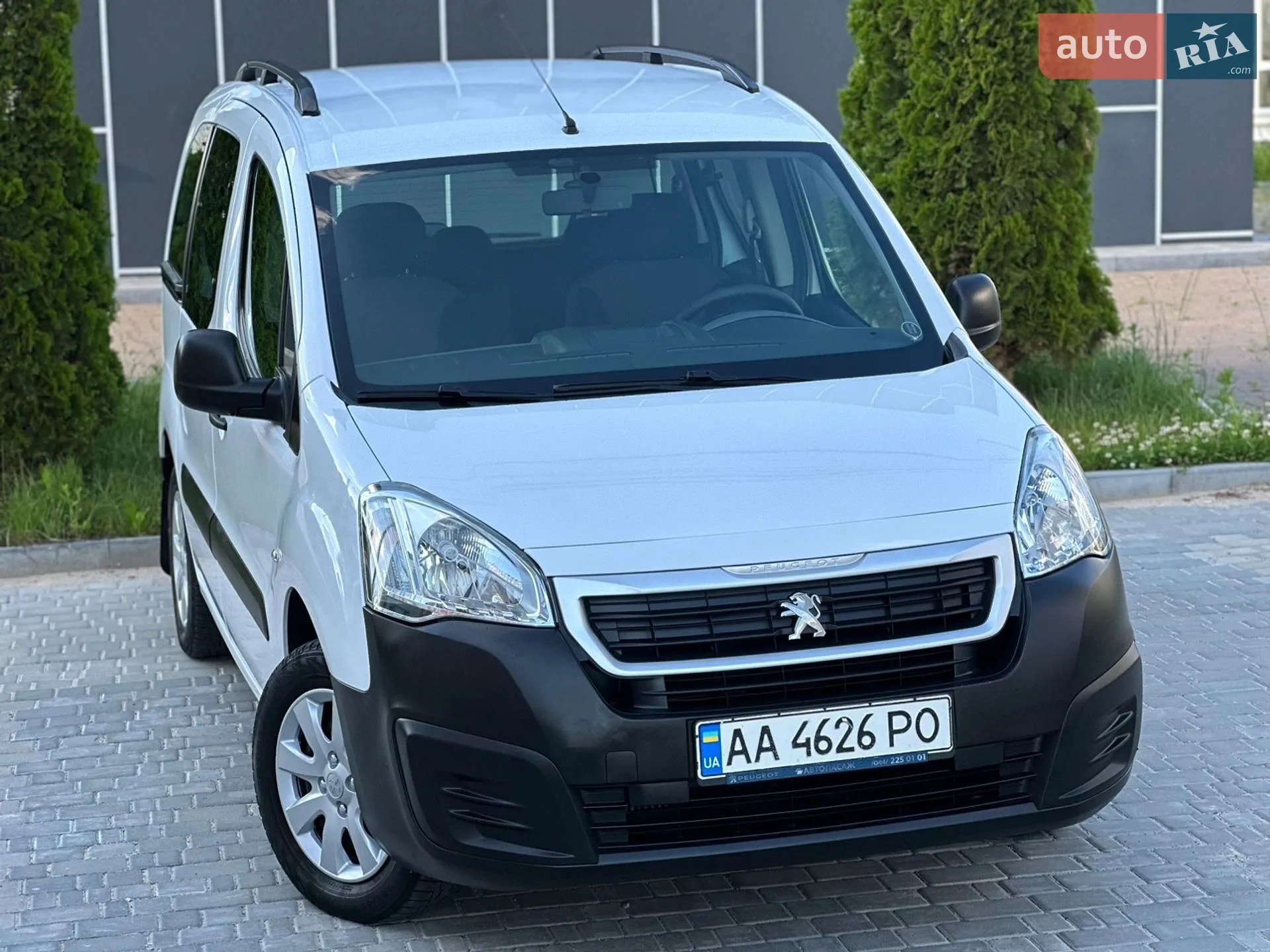 2017 Peugeot Partner - мініатюра 103