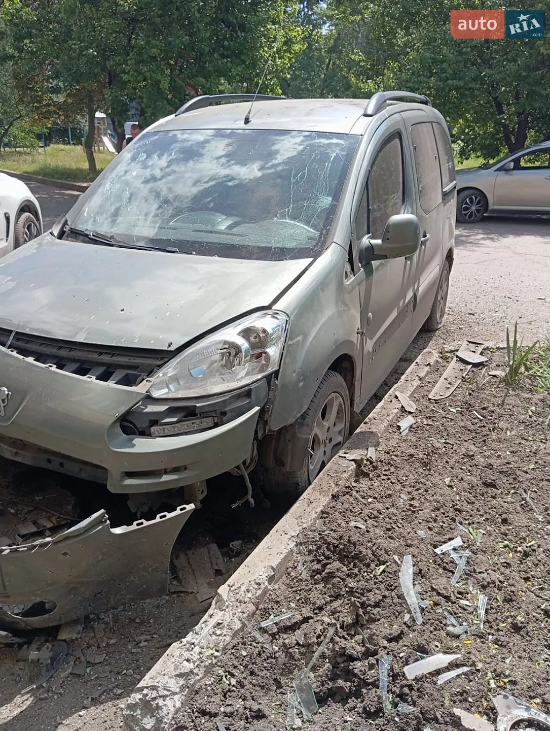 2013 Peugeot Partner - мініатюра 15