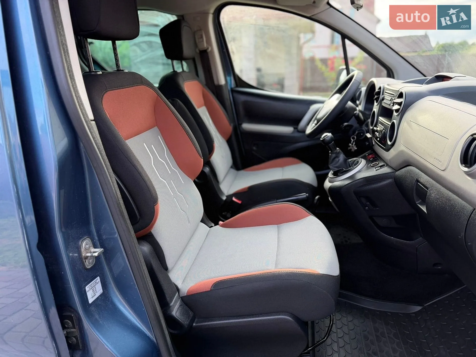 2016 Peugeot Partner - мініатюра 19