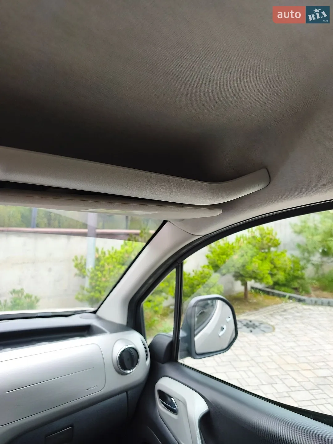 2012 Peugeot Partner - мініатюра 45