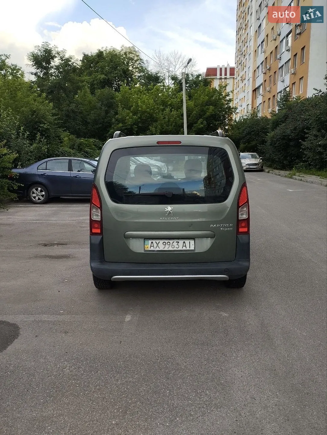 2013 Peugeot Partner - мініатюра 9
