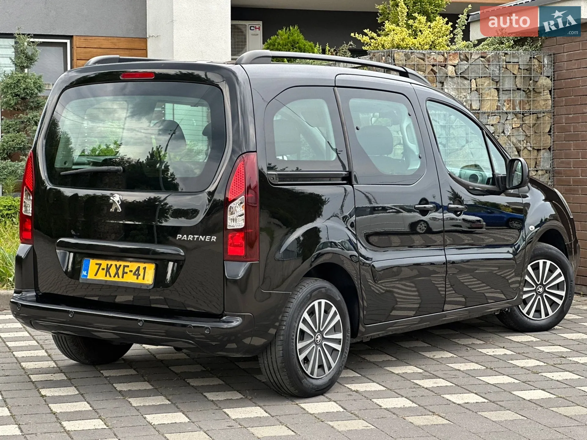 2015 Peugeot Partner - мініатюра 19
