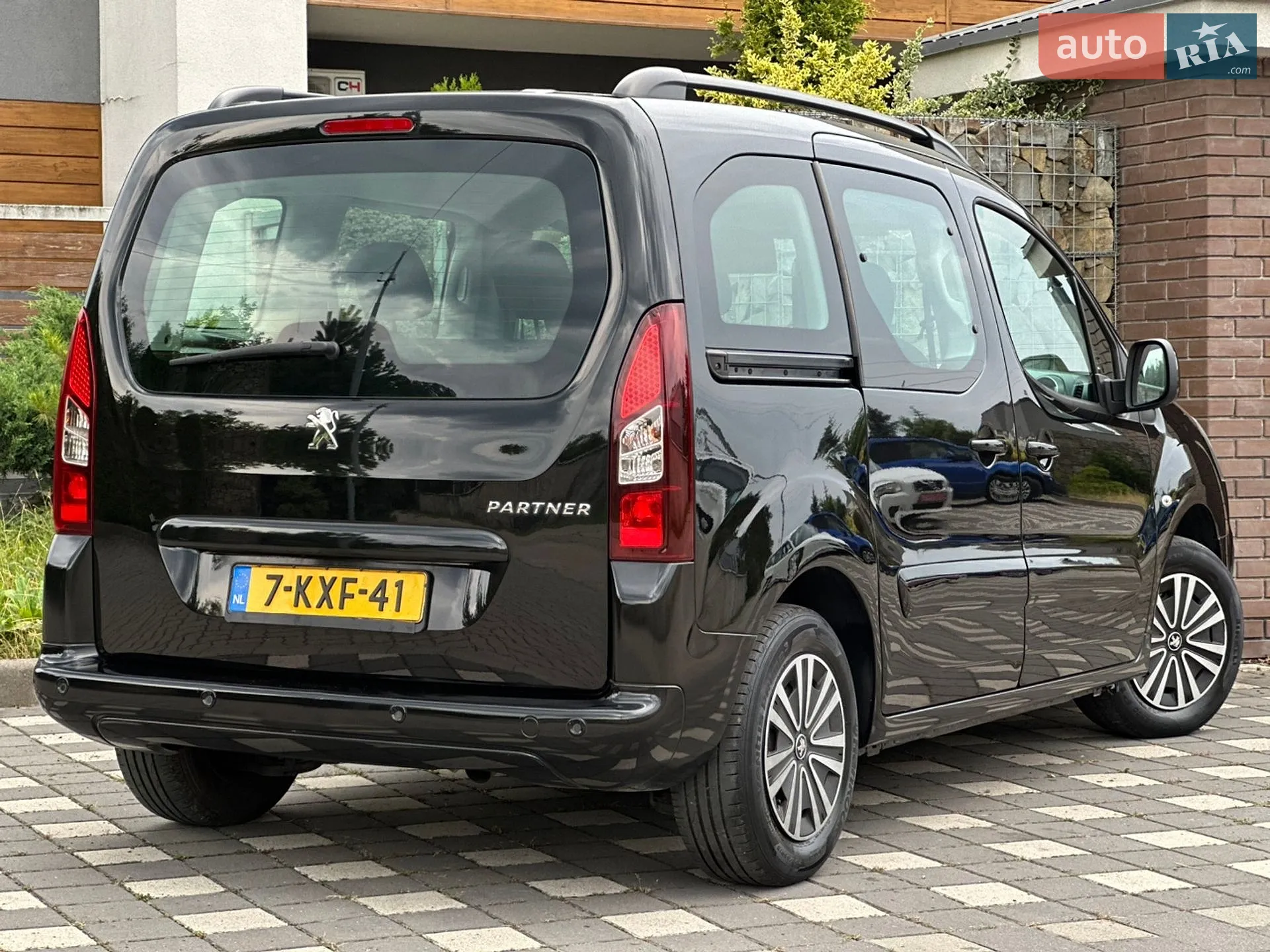 2015 Peugeot Partner - мініатюра 20
