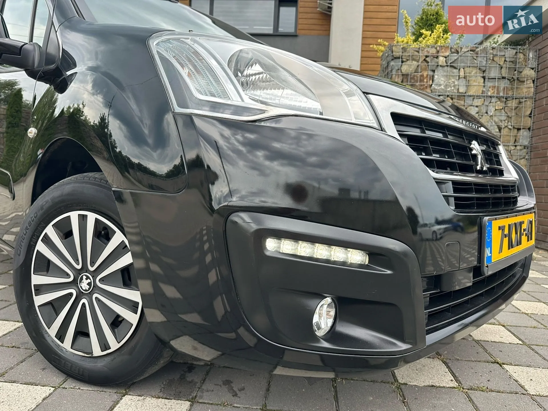 2015 Peugeot Partner - мініатюра 36