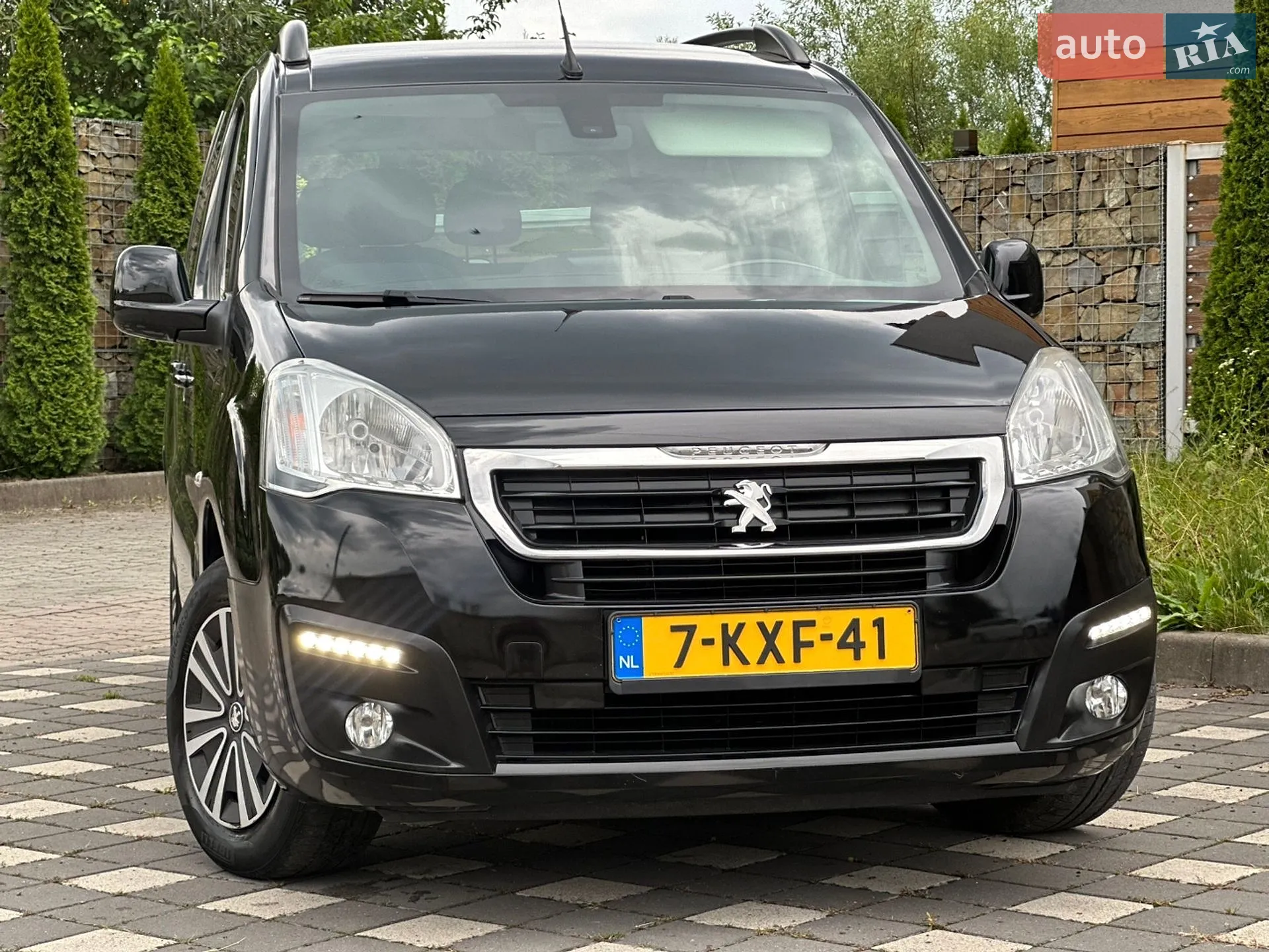 2015 Peugeot Partner - мініатюра 33