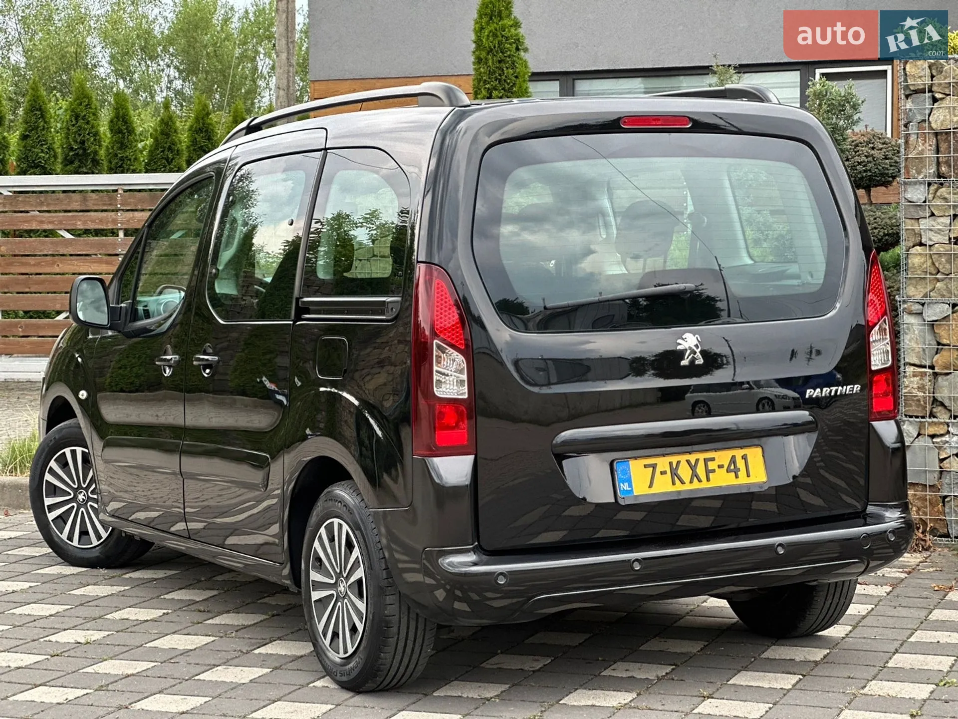 2015 Peugeot Partner - мініатюра 42