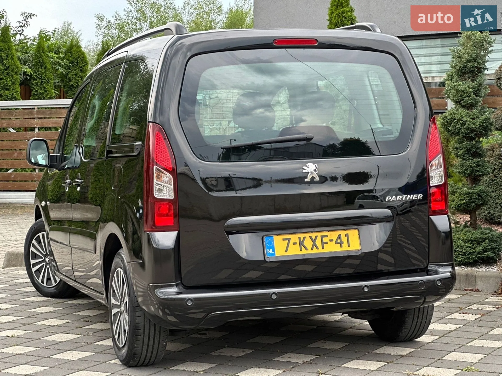 2015 Peugeot Partner - мініатюра 43