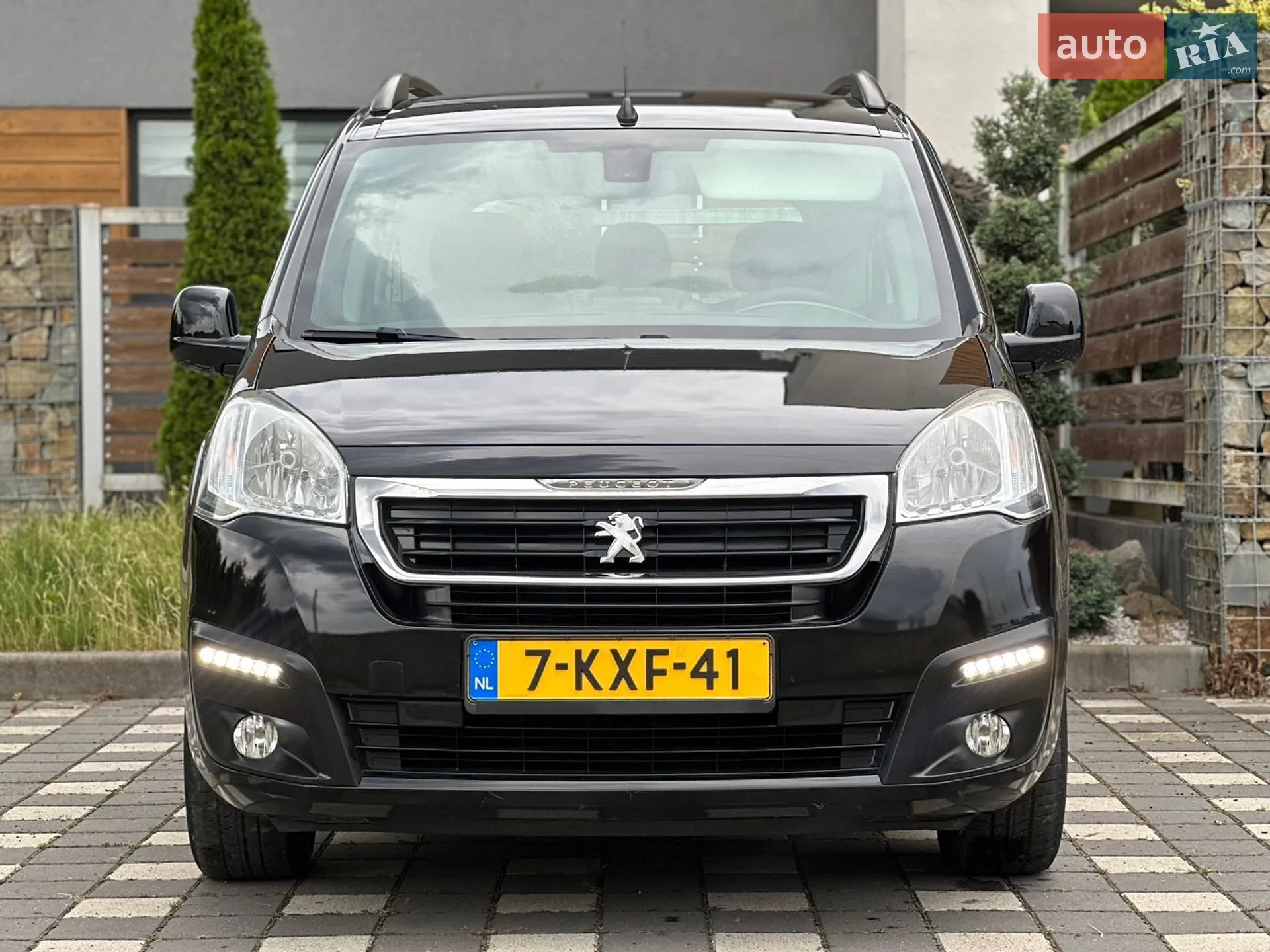 2015 Peugeot Partner - мініатюра 46