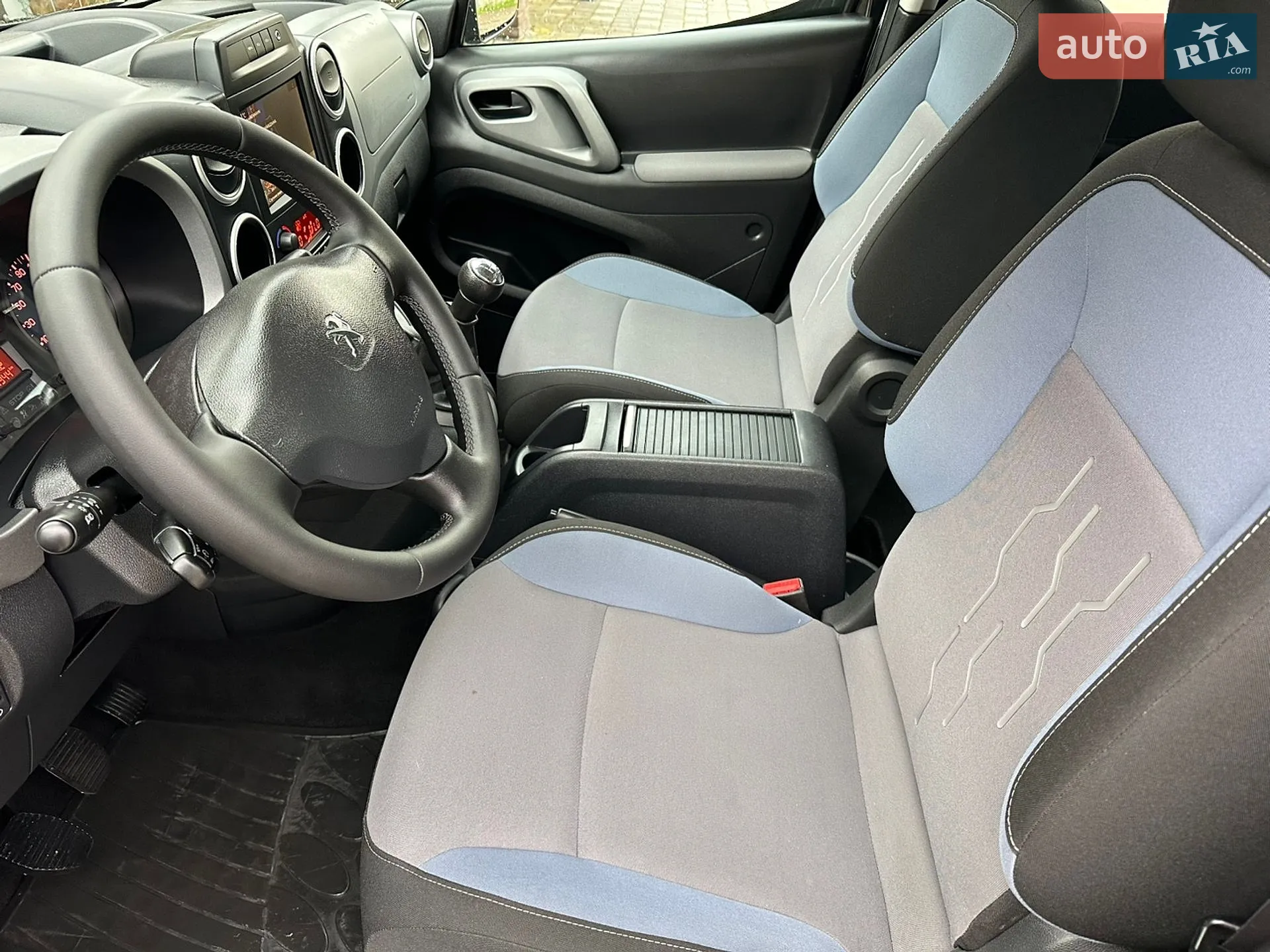 2015 Peugeot Partner - мініатюра 55