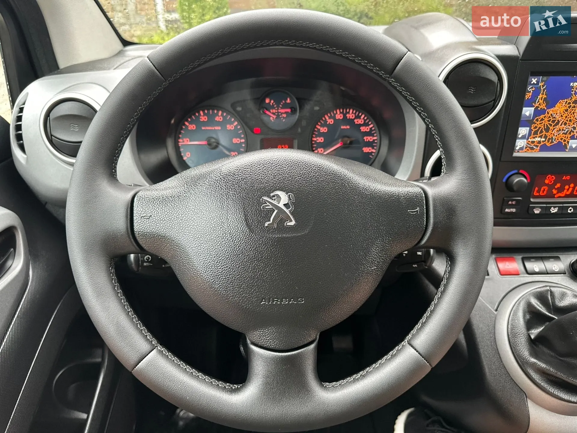 2015 Peugeot Partner - мініатюра 70