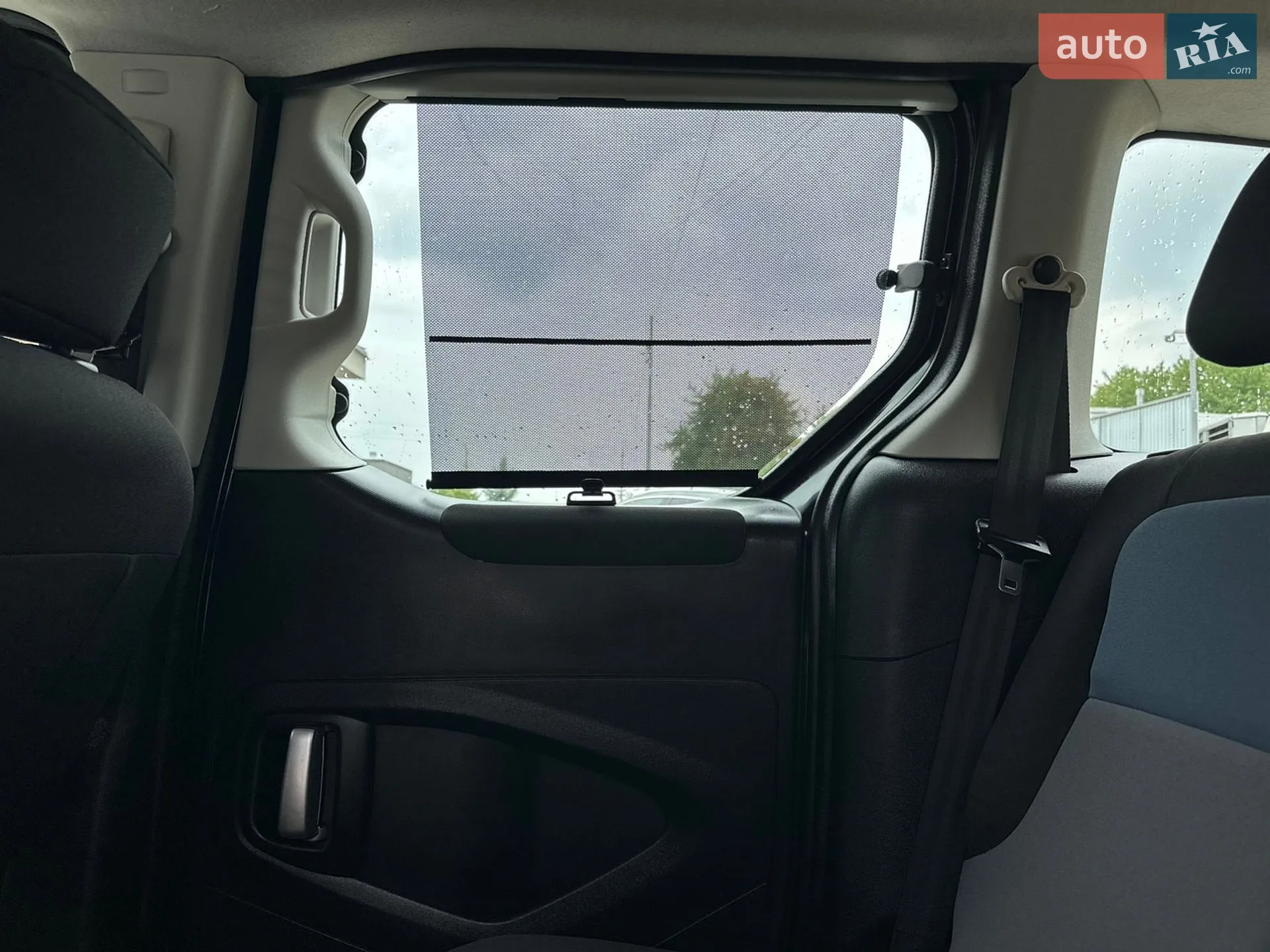 2015 Peugeot Partner - мініатюра 93